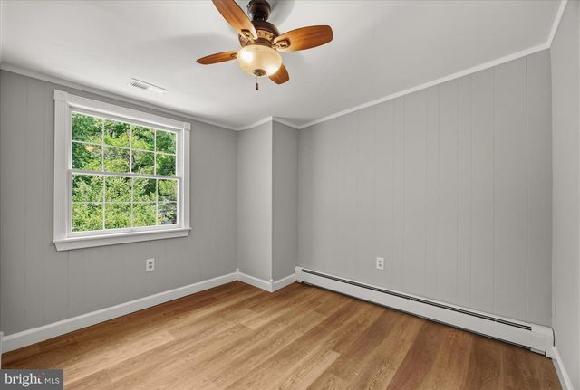 565 SUNSET KNOLL RD, Pasadena, MD 21122