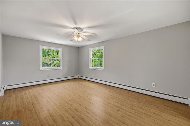 565 SUNSET KNOLL RD, Pasadena, MD 21122
