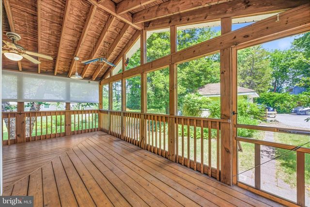 565 SUNSET KNOLL RD, Pasadena, MD 21122