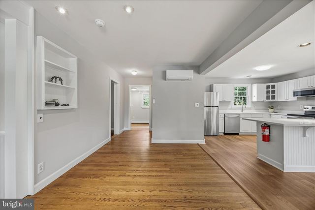 565 SUNSET KNOLL RD, Pasadena, MD 21122