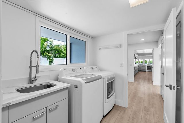 701 TYLER DRIVE, Sarasota, FL 34236