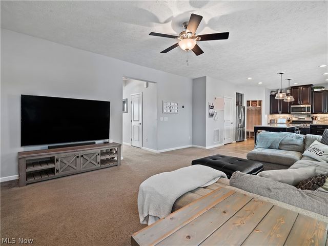 3145 Wheaton Dr Drive, Avon, OH 44011