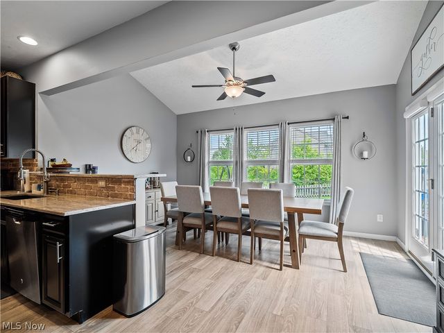 3145 Wheaton Dr Drive, Avon, OH 44011