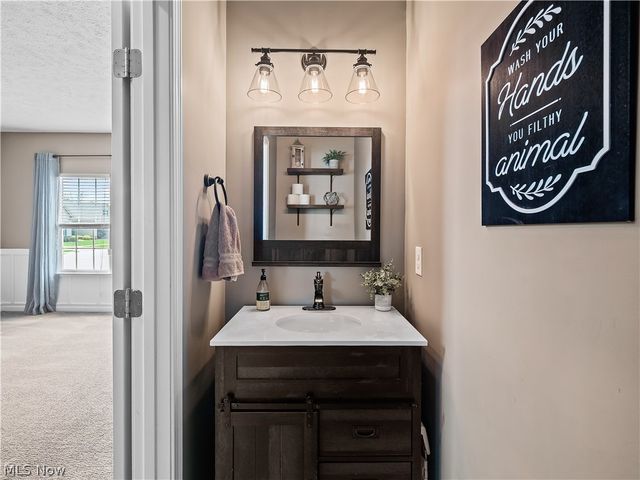 3145 Wheaton Dr Drive, Avon, OH 44011