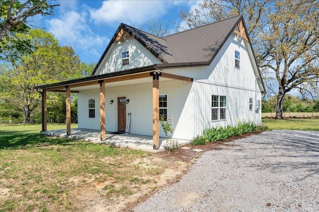 2152 Old Well Rd, Morrison, TN 37357