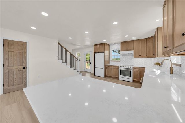 2152 Old Well Rd, Morrison, TN 37357