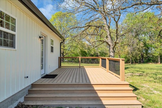 2152 Old Well Rd, Morrison, TN 37357