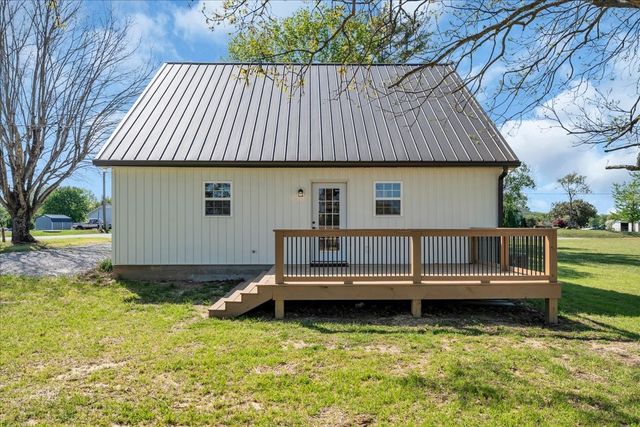 2152 Old Well Rd, Morrison, TN 37357