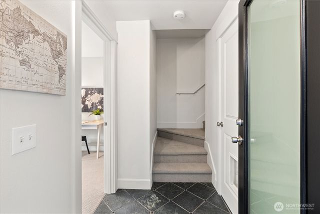 10311 Midvale Avenue N #A, Seattle, WA 98133