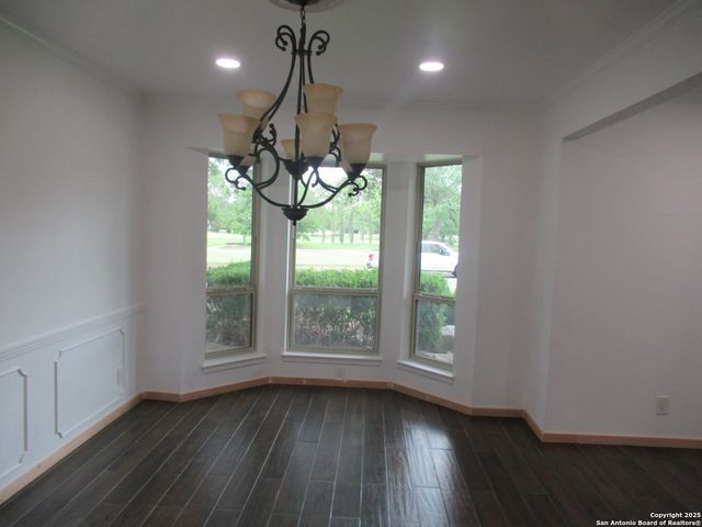 618 Golfcrest, Windcrest, TX 78239