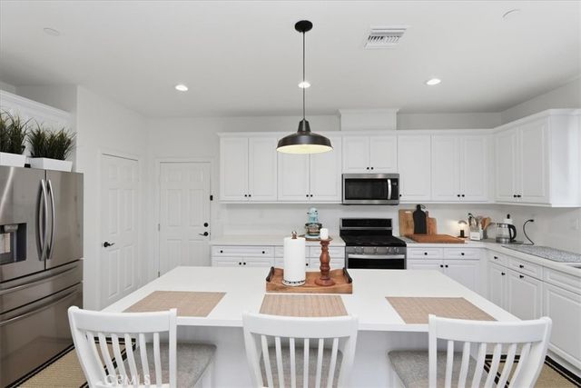 9681 Bonsai Lane, Riverside, CA 92508
