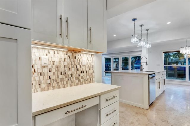 2524 SE 9th Street, Pompano Beach, FL 33062