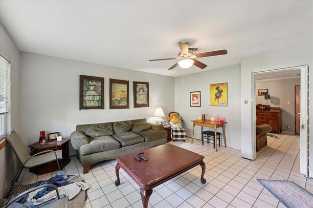 980 Evergreen Lane, Beaumont, TX 77706