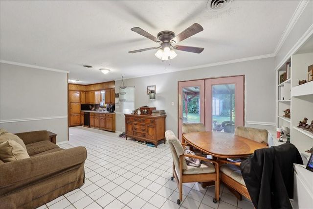 980 Evergreen Lane, Beaumont, TX 77706
