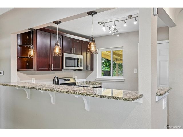 3290 Magnolia St, Denver, CO 80207