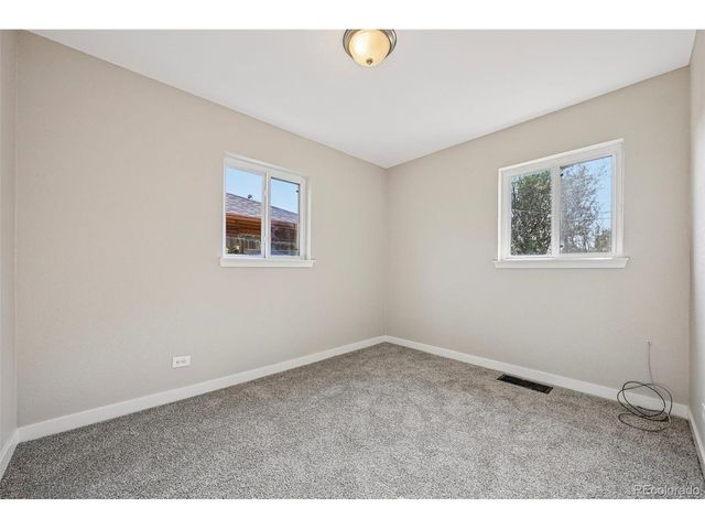 3290 Magnolia St, Denver, CO 80207