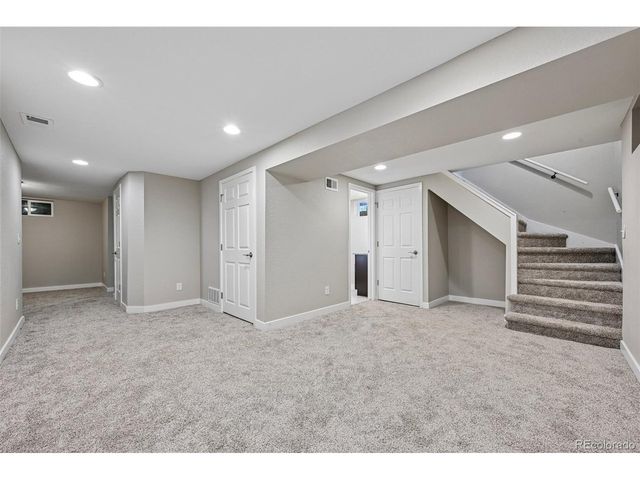 3290 Magnolia St, Denver, CO 80207