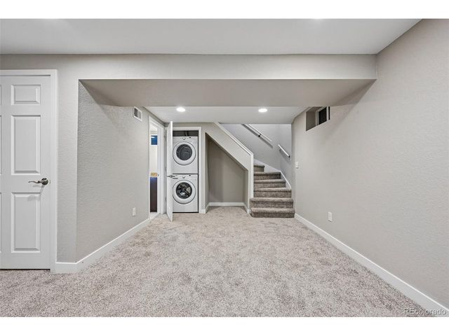 3290 Magnolia St, Denver, CO 80207