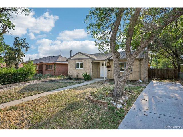 3290 Magnolia St, Denver, CO 80207