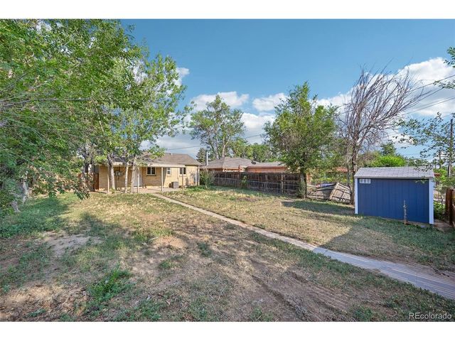 3290 Magnolia St, Denver, CO 80207