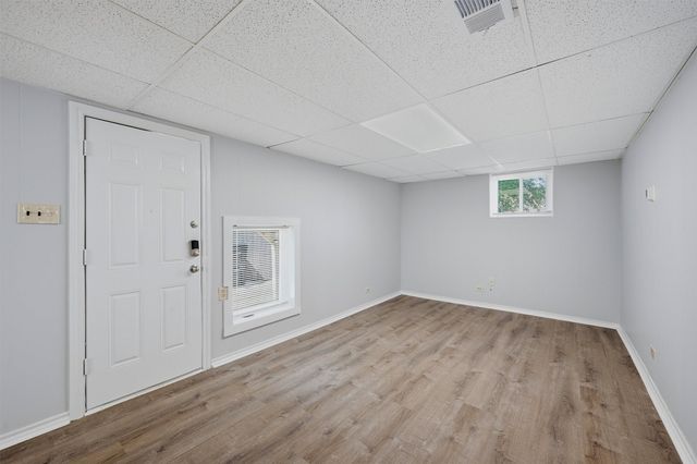 310 S Barrett Avenue 101, Denison, TX 75020