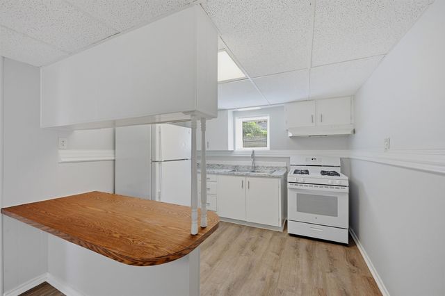 310 S Barrett Avenue 101, Denison, TX 75020