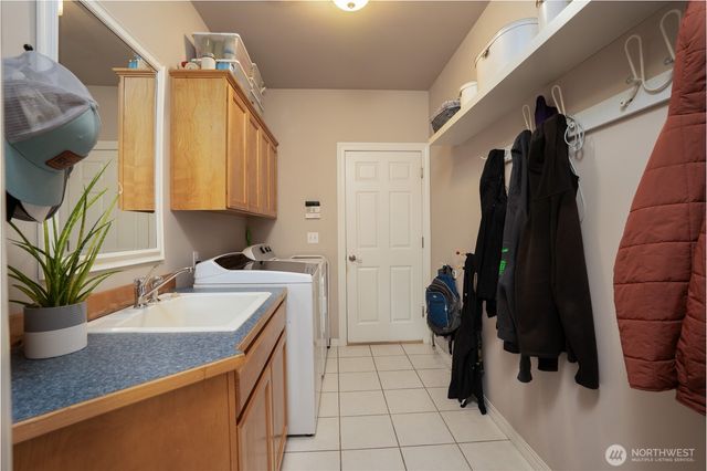 2103 13th Street SW, Puyallup, WA 98371