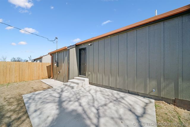 1508 N Irvington Avenue, Tulsa, OK 74115