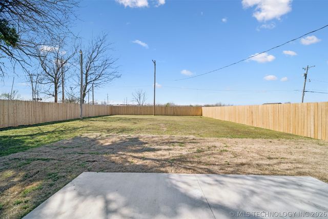 1508 N Irvington Avenue, Tulsa, OK 74115