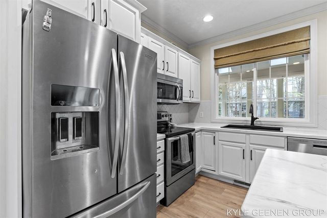 2918 Foxboro Lane, Holland, MI 49424