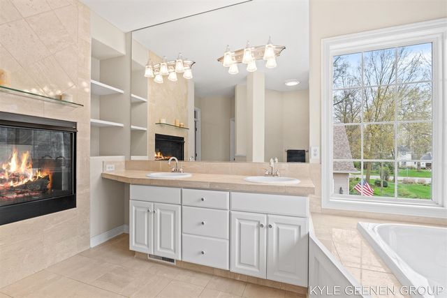 2918 Foxboro Lane, Holland, MI 49424