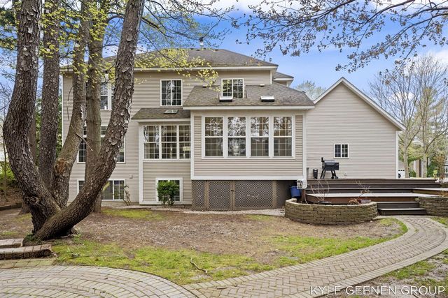 2918 Foxboro Lane, Holland, MI 49424