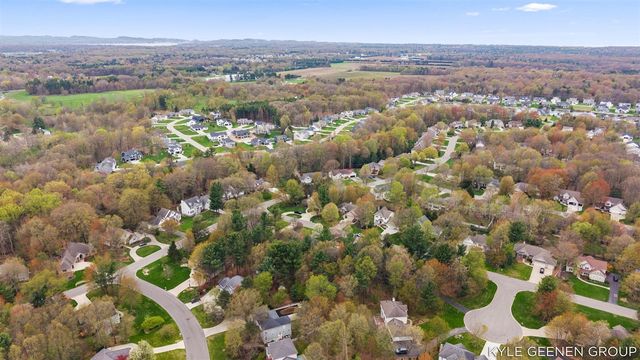 2918 Foxboro Lane, Holland, MI 49424