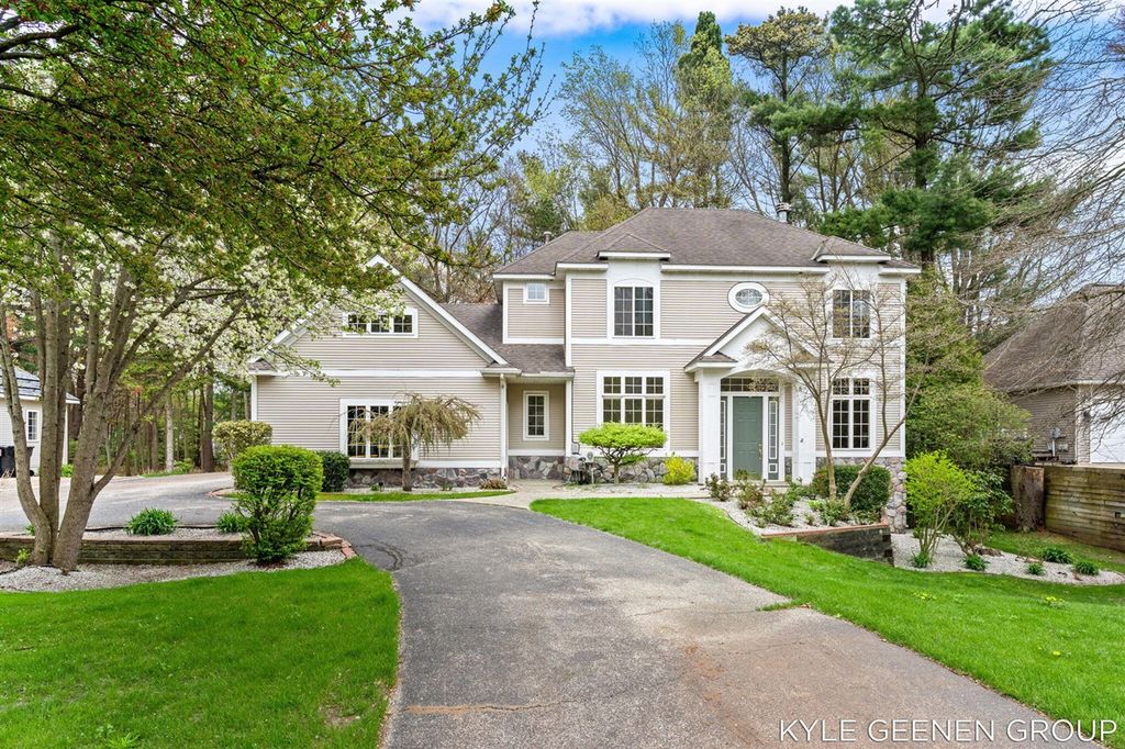 2918 Foxboro Lane, Holland, MI 49424