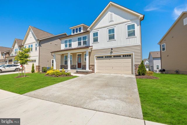 10021 SELKIE LN, Waldorf, MD 20601