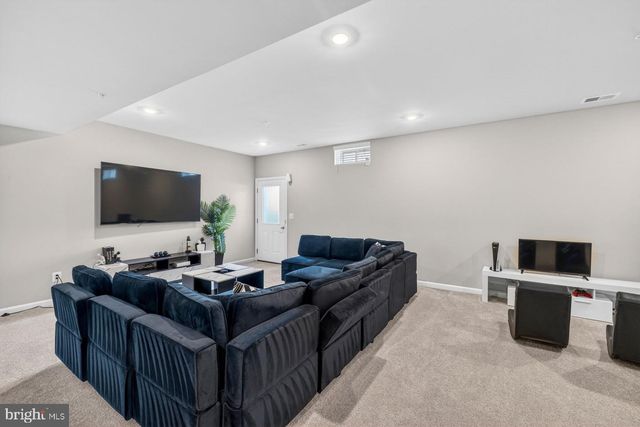 10021 SELKIE LN, Waldorf, MD 20601