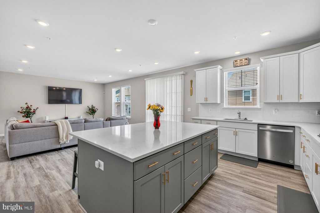 Image 19 of property listing at 10021 SELKIE LN, Waldorf, MD 20601