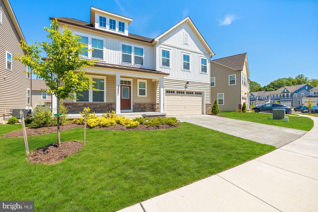 Image 2 of property listing at 10021 SELKIE LN, Waldorf, MD 20601