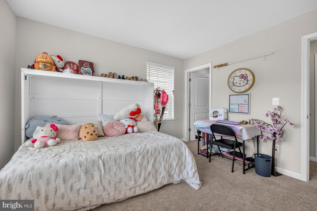 Image 21 of property listing at 10021 SELKIE LN, Waldorf, MD 20601