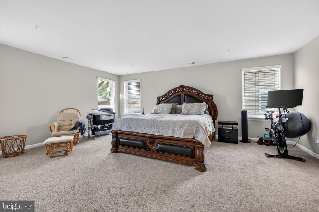 Image 38 of property listing at 10021 SELKIE LN, Waldorf, MD 20601