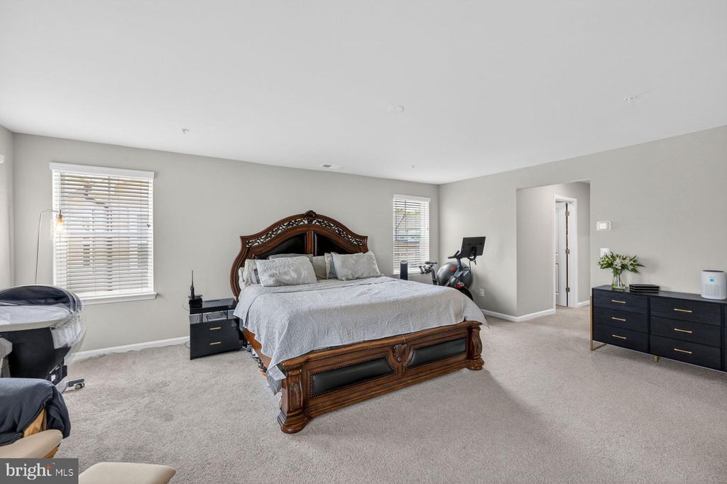 Image 39 of property listing at 10021 SELKIE LN, Waldorf, MD 20601