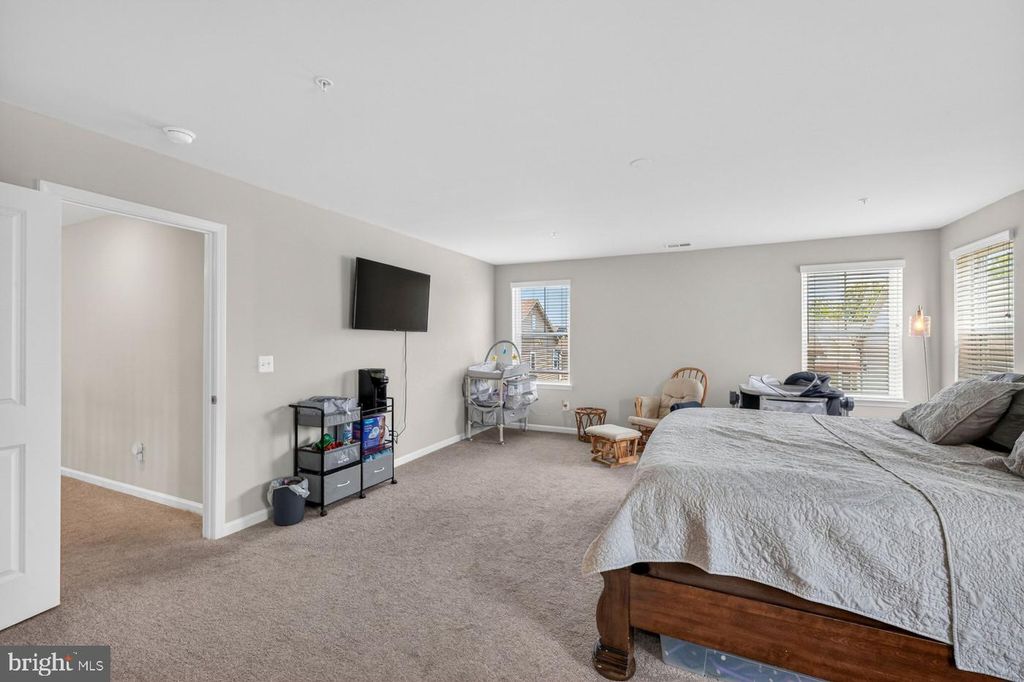 Image 40 of property listing at 10021 SELKIE LN, Waldorf, MD 20601