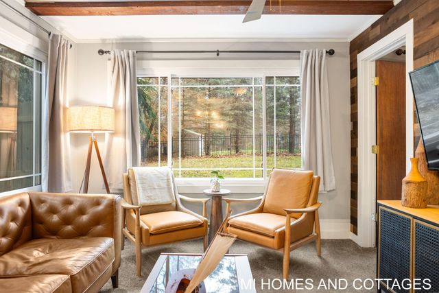 7128 116th Avenue, Fennville, MI 49408