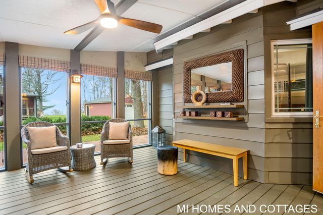 7128 116th Avenue, Fennville, MI 49408