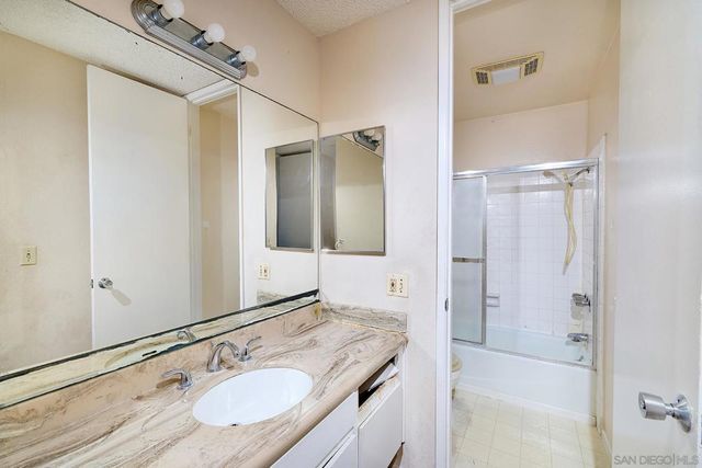 999 N Pacific C108, Oceanside, CA 92054