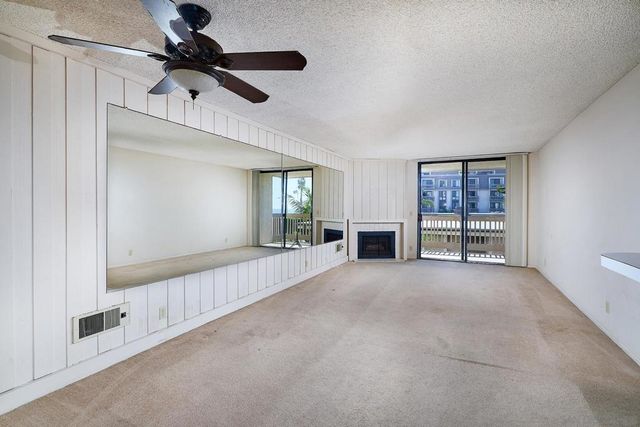 999 N Pacific C108, Oceanside, CA 92054