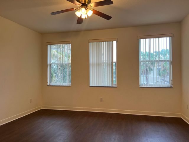 1717 Borrego Way 6, West Palm Beach, FL 33401