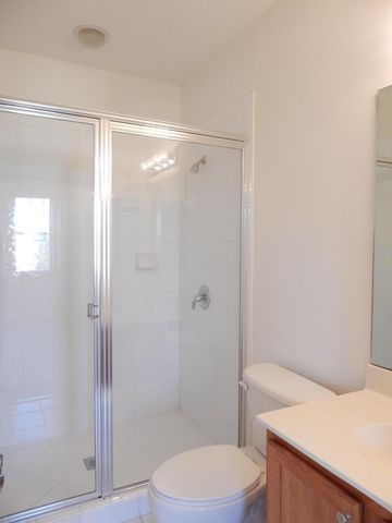 1717 Borrego Way 6, West Palm Beach, FL 33401