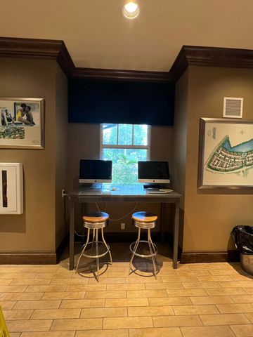 1717 Borrego Way 6, West Palm Beach, FL 33401