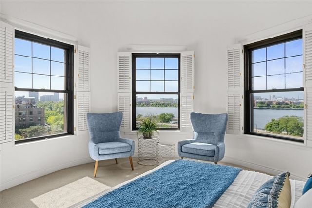 4 Charlesgate E 705, Boston, MA 02215